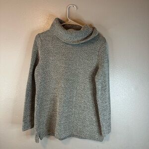 LOFT Gray Turtleneck Sweater
Size M